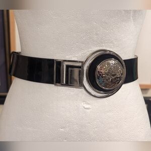 CHICO'S Patent Leather Belt S/M Silver Circle Buckle Leather Manmade Adjustable
